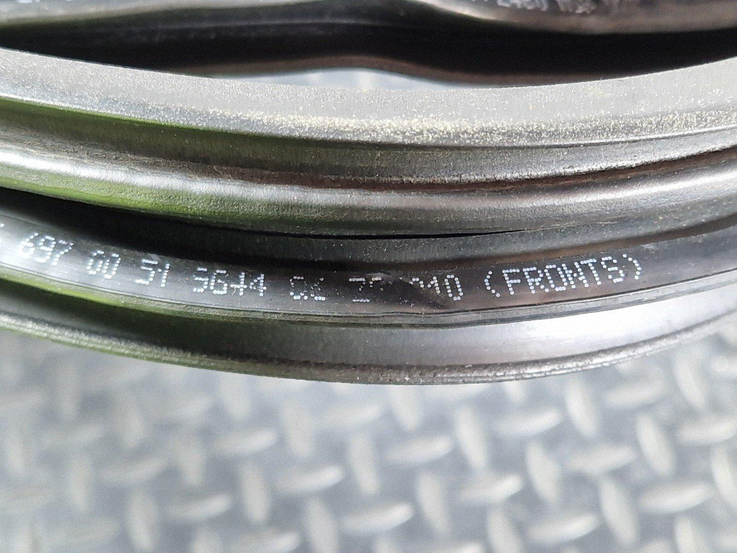 11-19 MERCEDES GLE ML W166 FRONT LEFT OR RIGHT SIDE DOOR RUBBER SEAL A1666970051