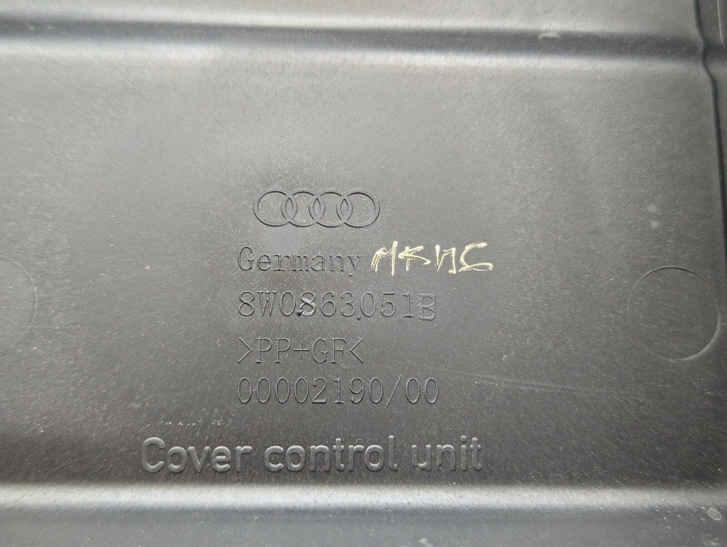 16-19 AUDI A4 B9 GENUINE OEM CENTER CONSOLE LOWER COVER TRIM 8W0863051