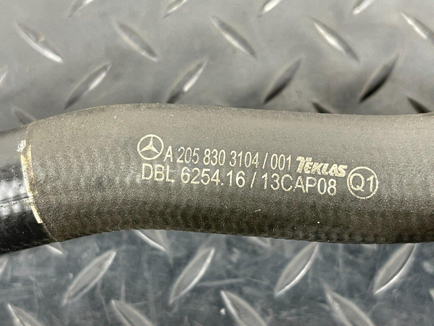 14-21 MERCEDES BENZ C300h W205 ENGINE COOLING HEATING LINE HOSE PIPE A2058303104