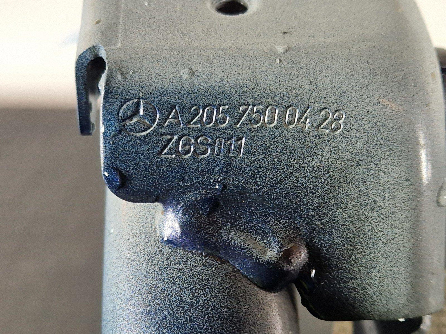 14-21 MERCEDES BENZ C200 W205 REAR RIGHT BOOTLID HINGE A2057500428
