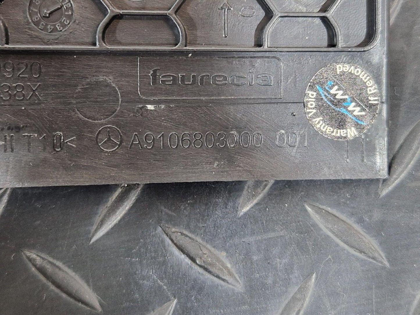18-ON MERCEDES BENZ SPRINTER W907 DASHBOARD COVER LEFT LOWER TRIM A9106803000