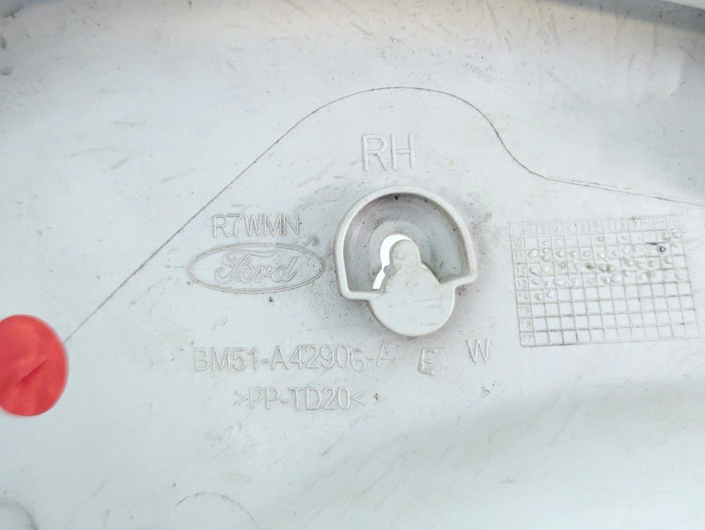 11-18 FORD FOCUS MK3 REAR DRIVER RIGHT BOOT TRIM COVER BM51A42906A