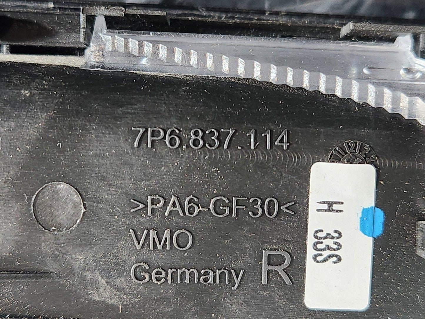 10-18 VW TOUAREG 7P GENUINE FRONT RIGHT O/S DOOR HANDLE 7P6837114