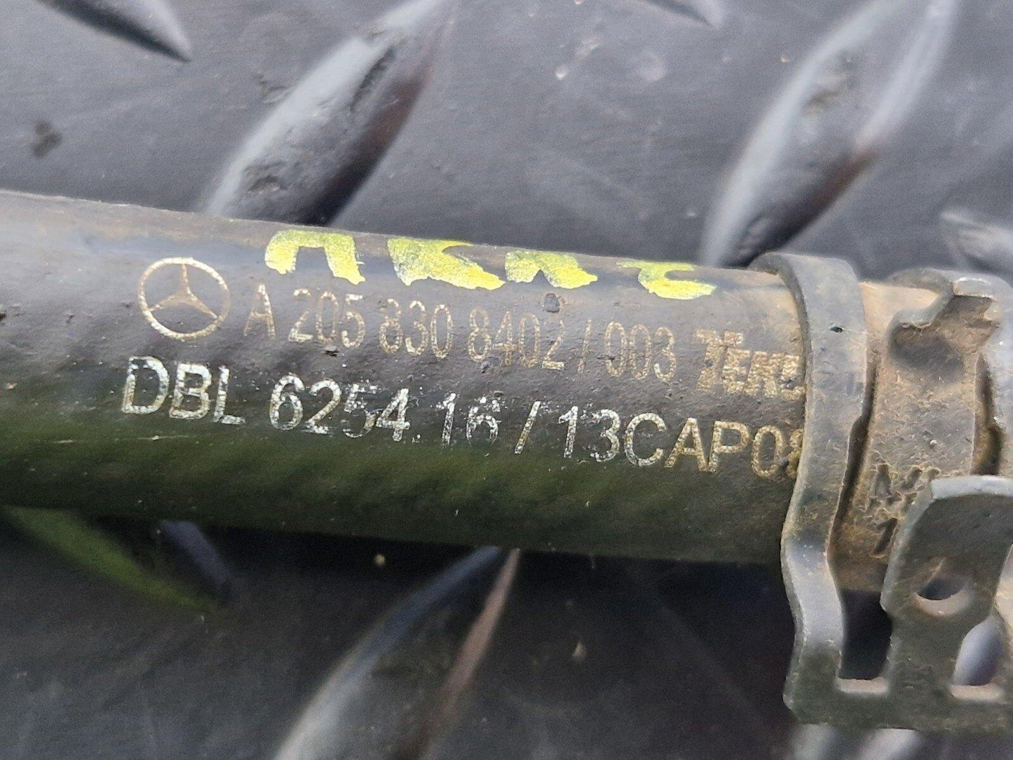 14-21 MERCEDES BENZ W205 WATER COOLING PIPE HOSE LINE A2058308402