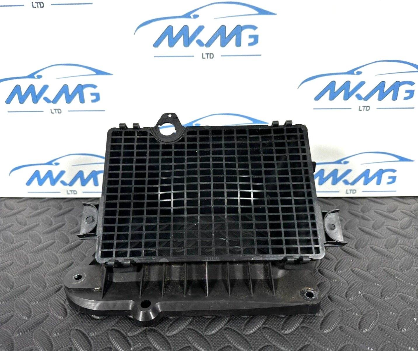 16-19 AUDI A4 B9 S-LINE GENUINE FRONT AIR INTAKE DUCT VENT 8W2819904A