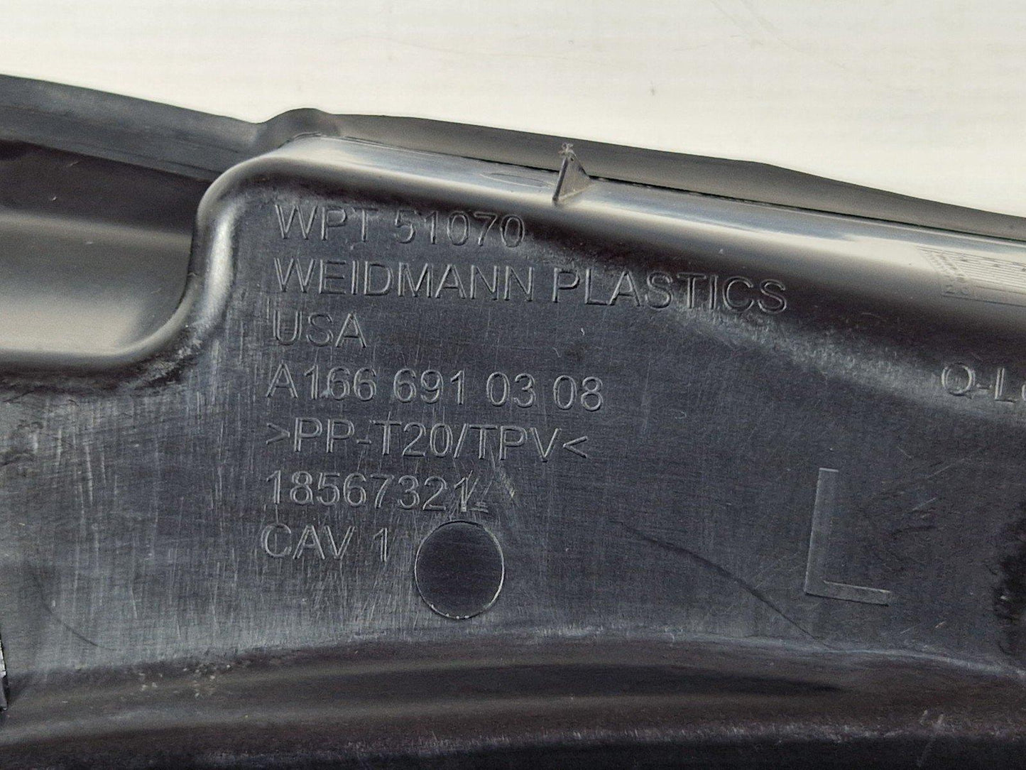 11-19 MERCEDES BENZ ML W166 QUARTER PILLAR TRIM COVER REAR LEFT SIDE A1666910308