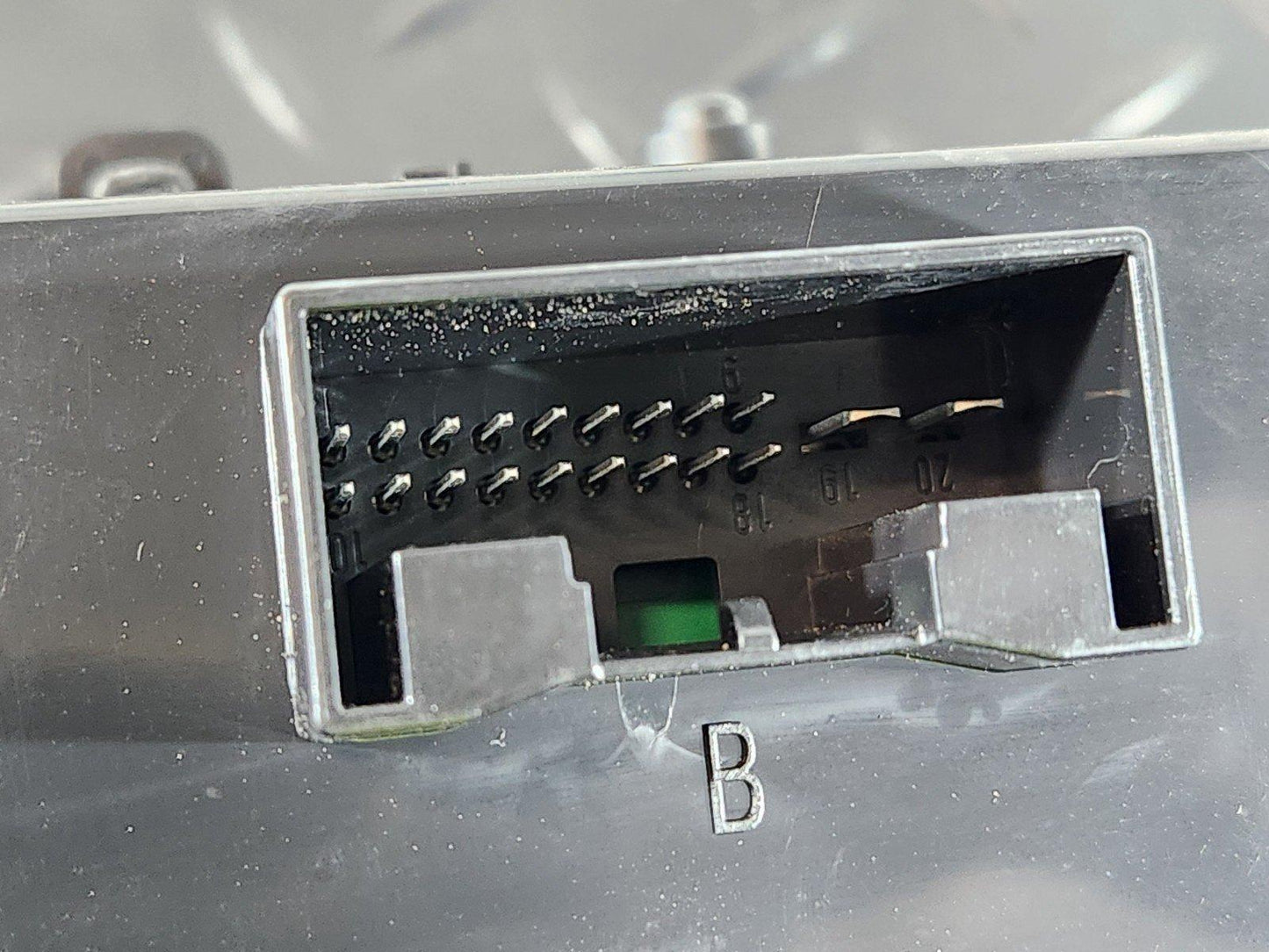 16-20 AUDI Q7 4M GENUINE A/C CLIMATE CONTROL SWITCH PANEL 4M0820043K