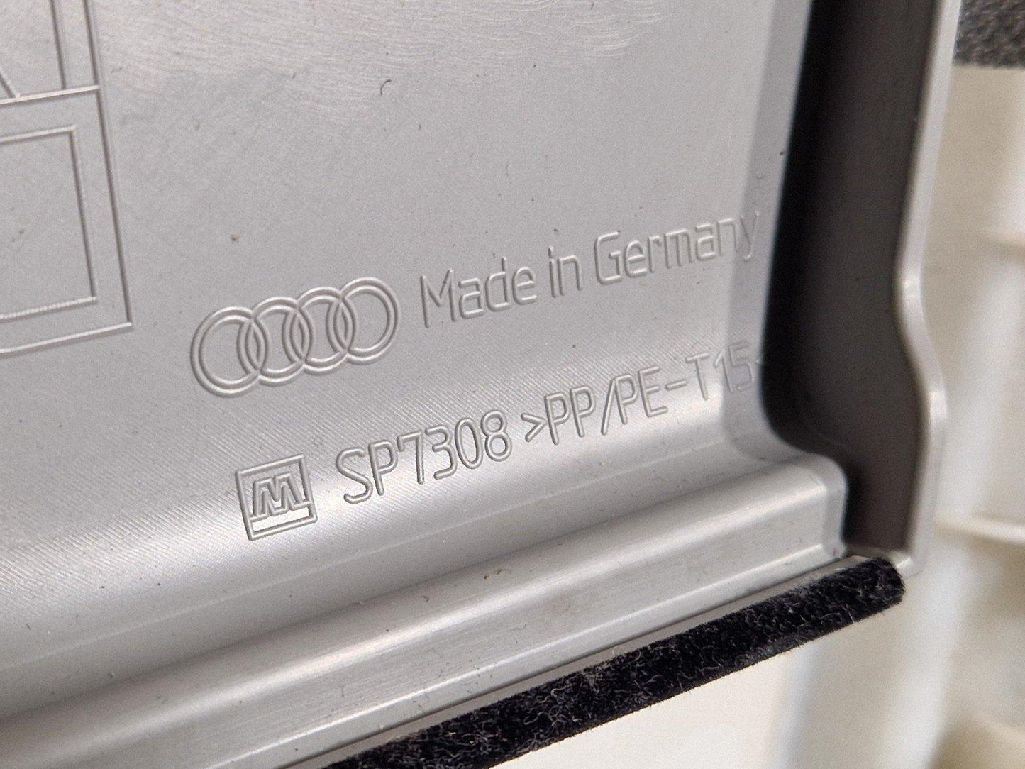 16-19 AUDI A4 B9 GENUINE RIGHT O/S B-PILLAR TRIM COVER 8W0867244C