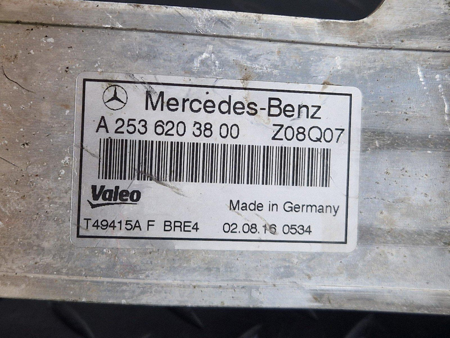 16-22 MERCEDES BENZ X253 LEFT PASSENGER RADIATOR SUPPORT BRACKET A2536203800