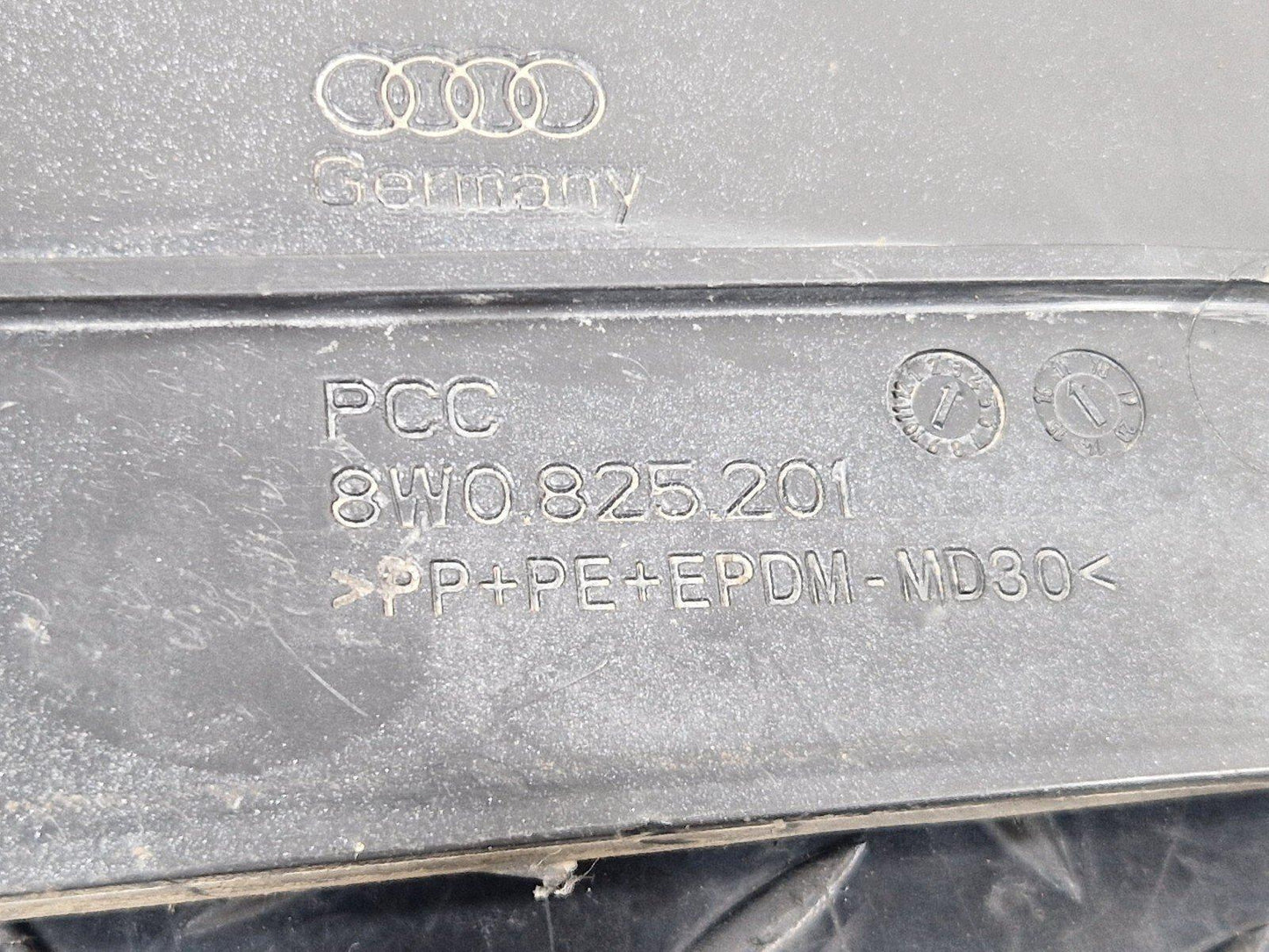 16-23 AUDI S5 COUPE GENUINE FRONT LEFT PASSENGER SIDE UNDERBODY TRAY 8W0825201