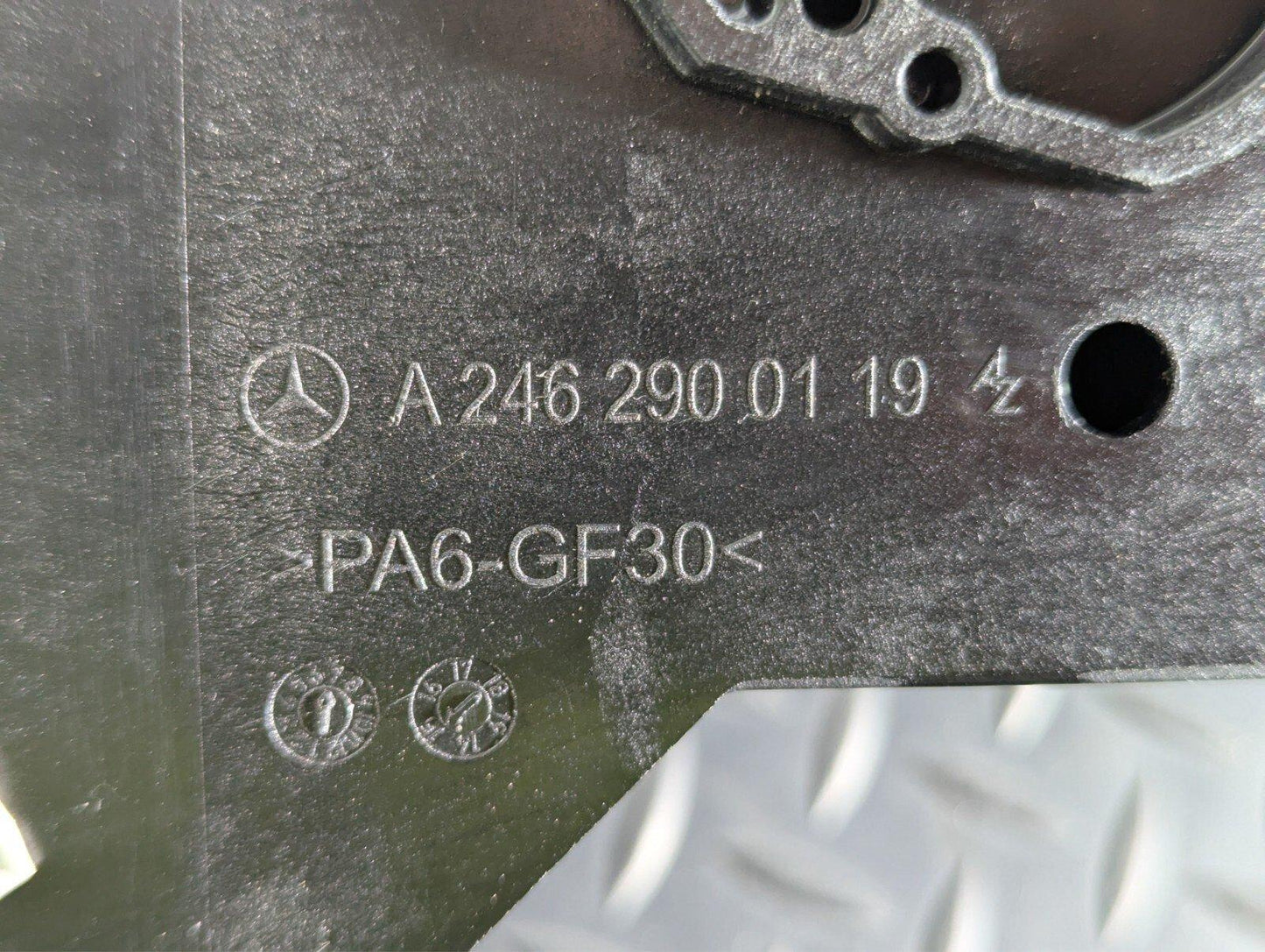 13-19 MERCEDES BENZ CLA C117 GENUINE OEM BRAKE PEDAL ASSEMBLY A2462920308