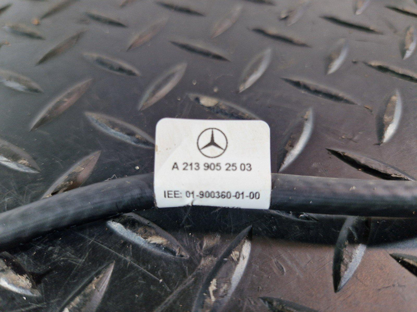 19-ON MERCEDES BENZ B CLASS W247 REAR TAILGATE BOOT SENSOR A2139052503