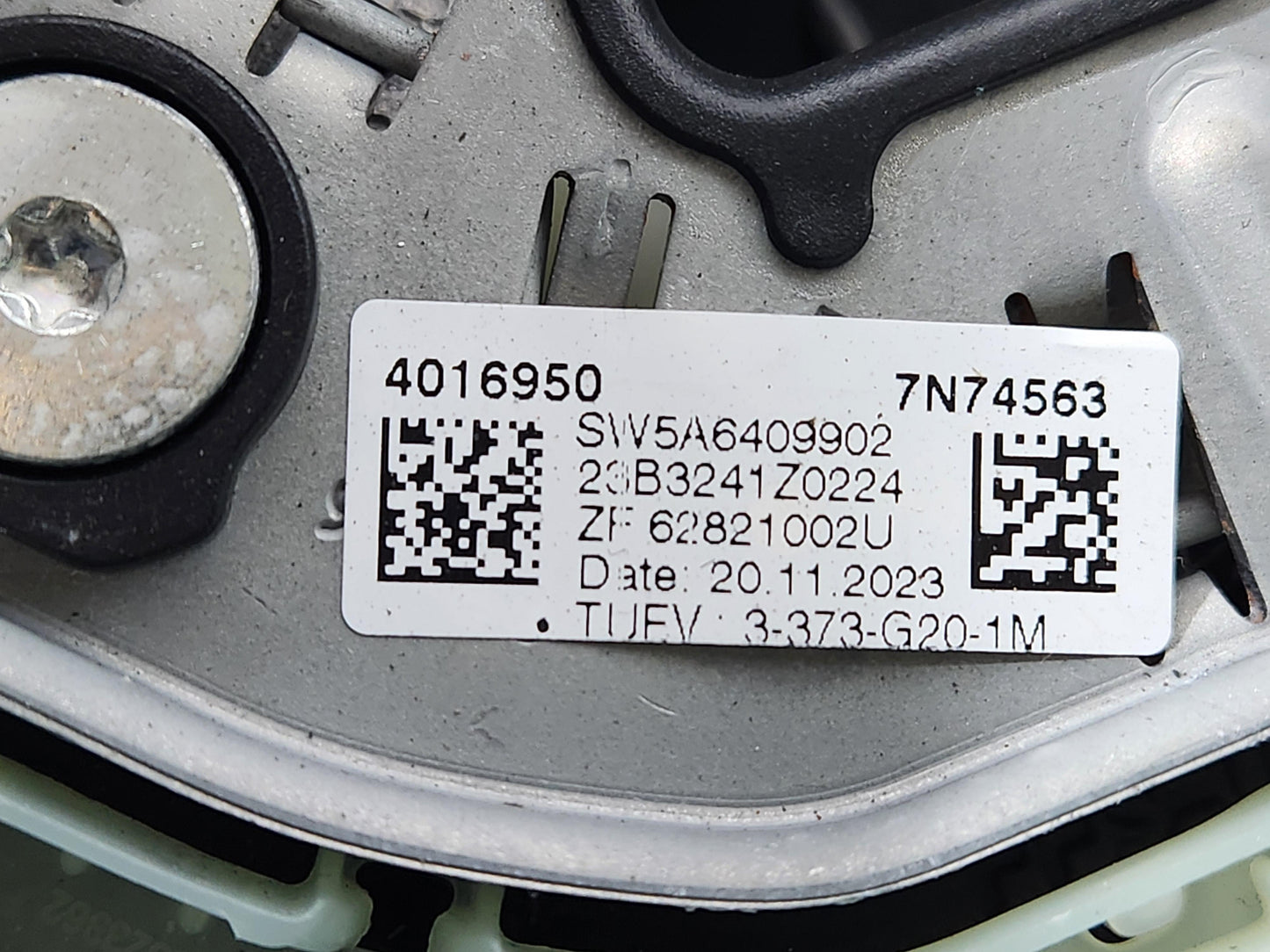 BMW 118i F40 Hatchback Multifunction Steering Wheel Genuine 6409902