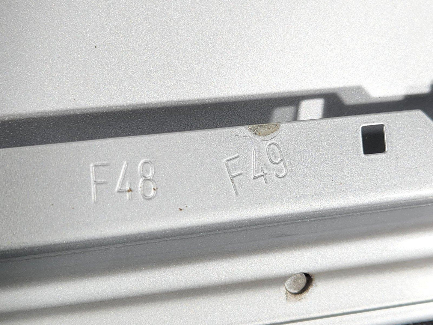 16-22 BMW X1 F48 FUEL TANK FILLER FLAP COVER IN SILVER 7359631