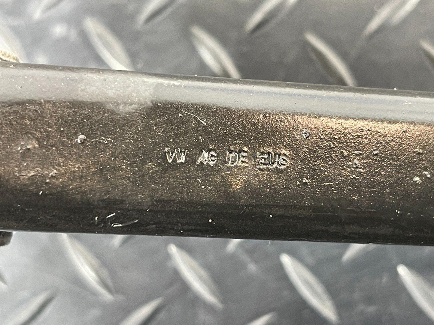 16-19 AUDI A4 B9 S-LINE QUATTRO WISHBONE UPPER CONTROL ARM REAR LEFT 8W0505371E