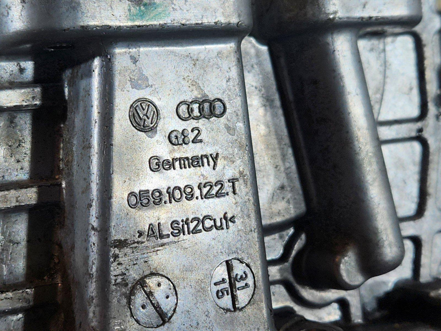 16-20 AUDI Q7 4M 3.0 DIESEL GENUINE CYLINDER HEAD END PLATE 059109122T