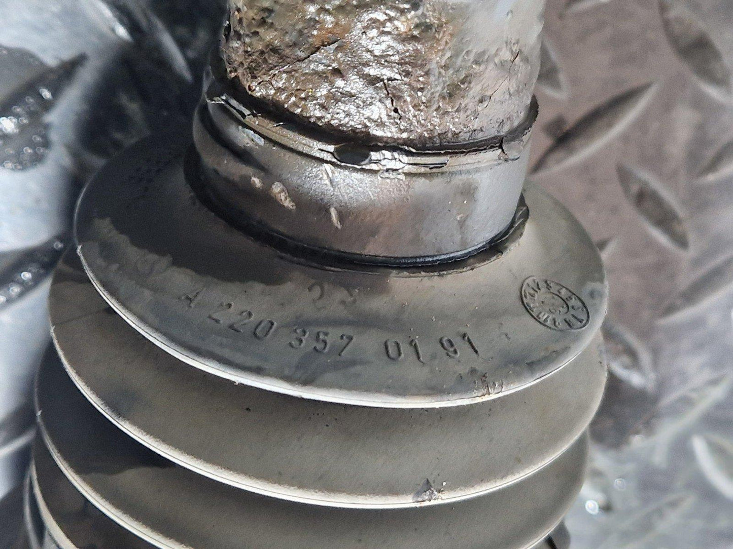 16-22 MERCEDES BENZ GLC X253 GENUINE REAR DRIVESHAFT FITS BOTH SIDES A2203570191