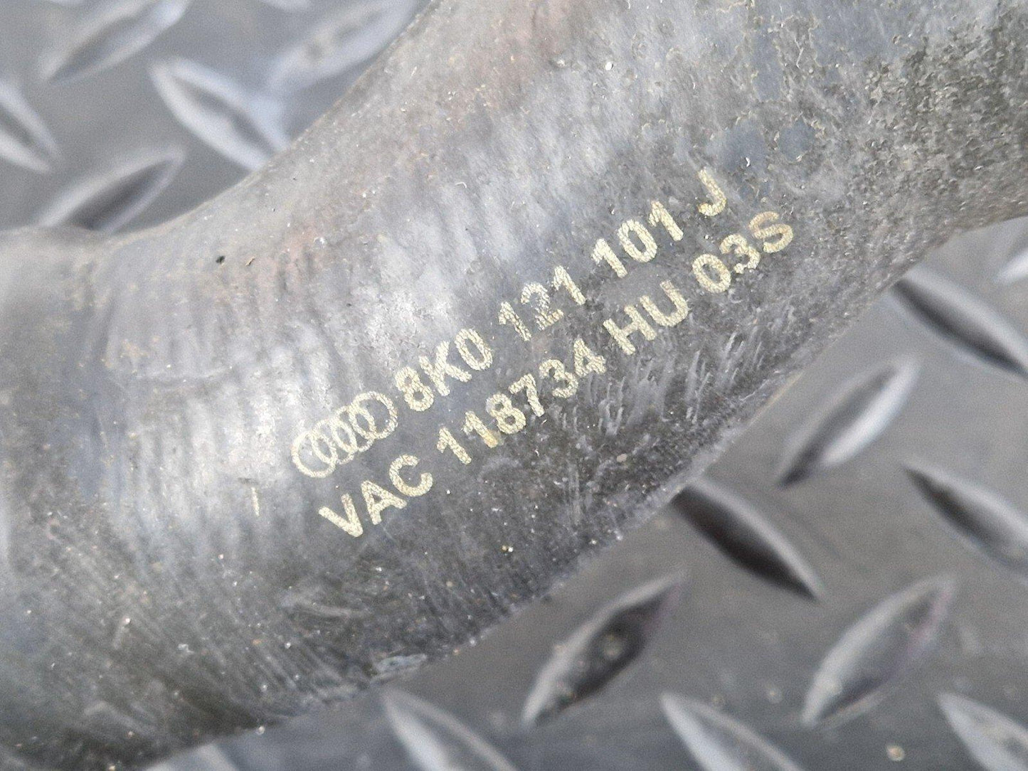 12-17 AUDI A5 S5 A5 8T B8 3.0TFSi V6 COOLANT WATER PIPE 8K0121101J