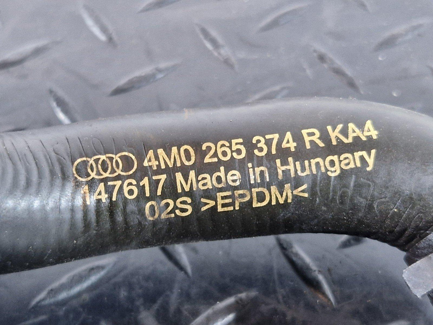 16-20 AUDI Q7 4M GENUINE COOLANT HOSE 4M0265374R