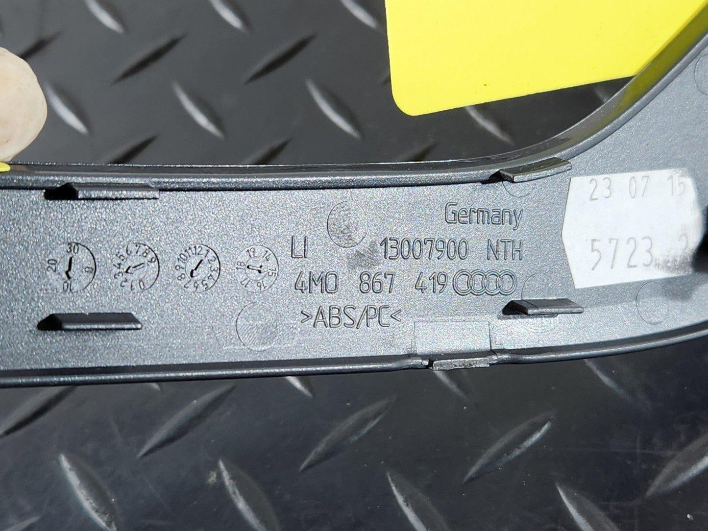 16-20 AUDI Q7 4M GENUINE REAR RIGHT O/S DOOR CARD TRIM 4M0867419