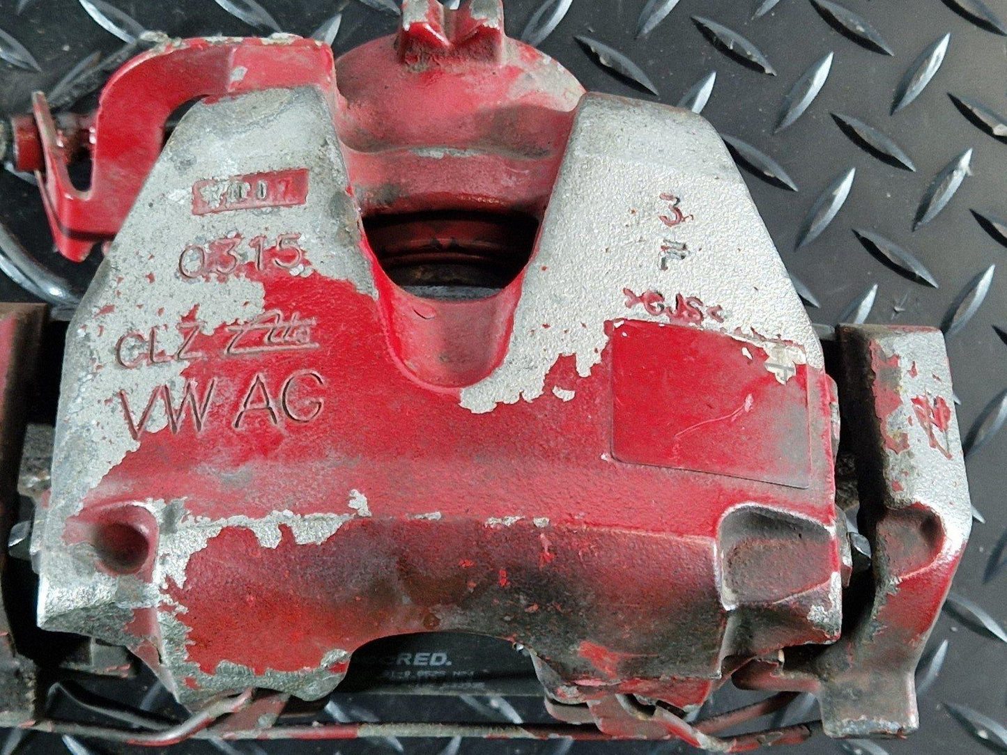 16-19 AUDI A4 B9 GENUINE FRONT LEFT N/S PASSENGER BRAKE CALIPER