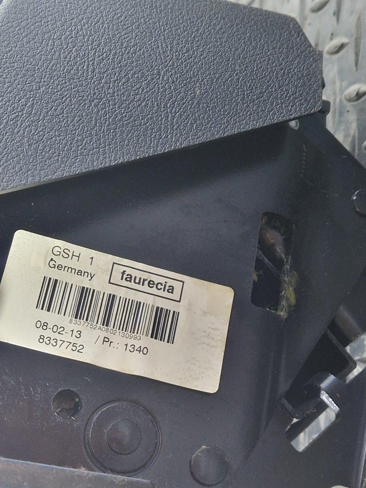 10-15 AUDI Q7 4L GENUINE REAR SEATS 3RD ROW LEATHER