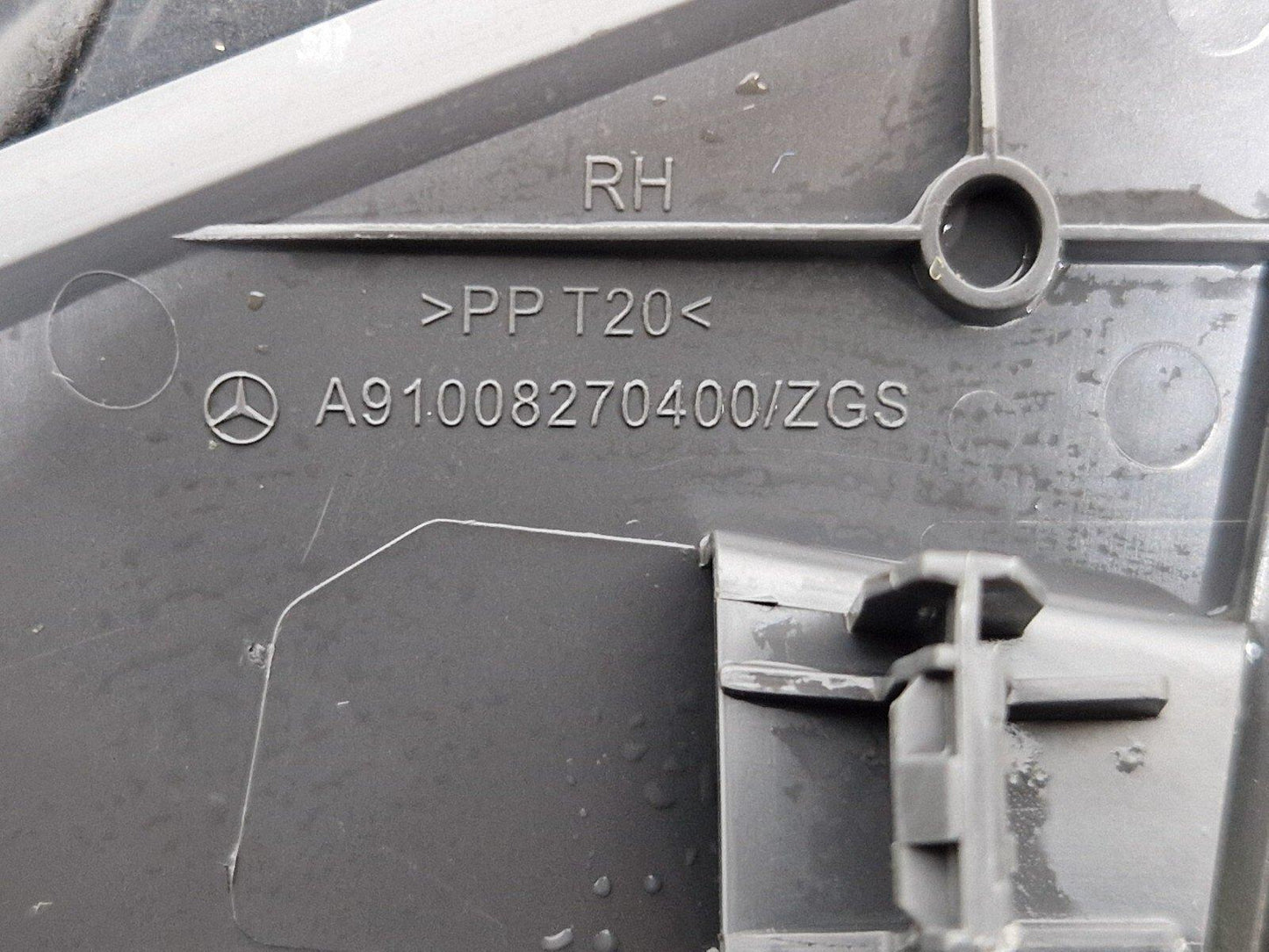 18-ON MERCEDES BENZ SPRINTER W907 W910 RHD RIGHT SPEAKER COVER A91008270400
