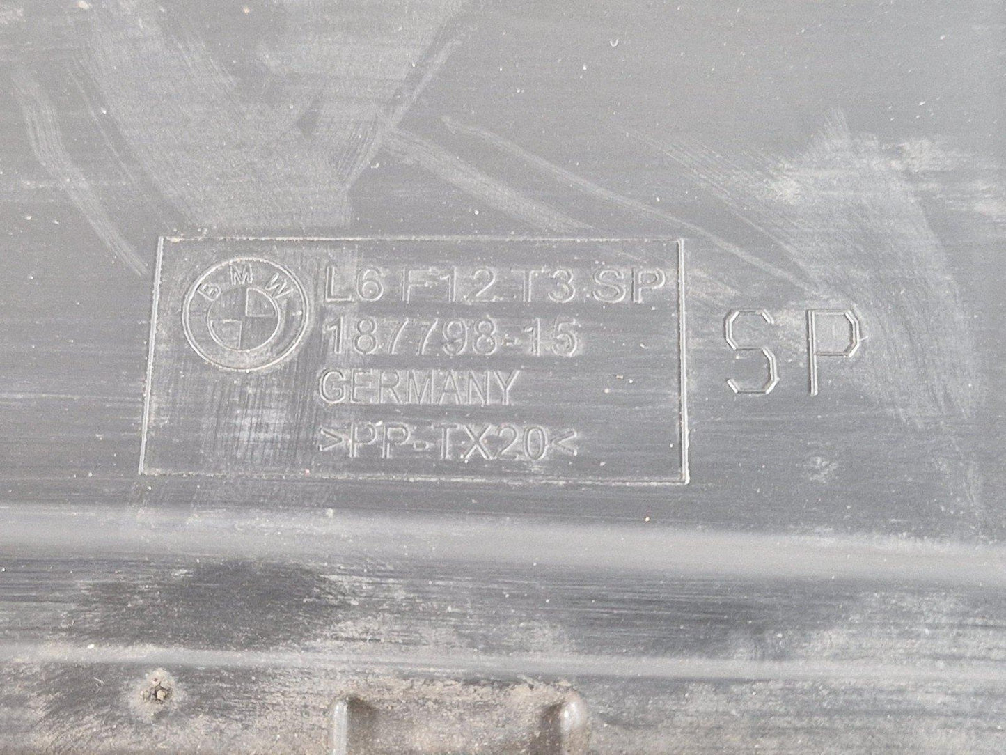 BMW 6 SERIES F06 F12 F13 SLAM PANEL LOWER AIR INTAKE RADIATOR DUCT FRAME 187798