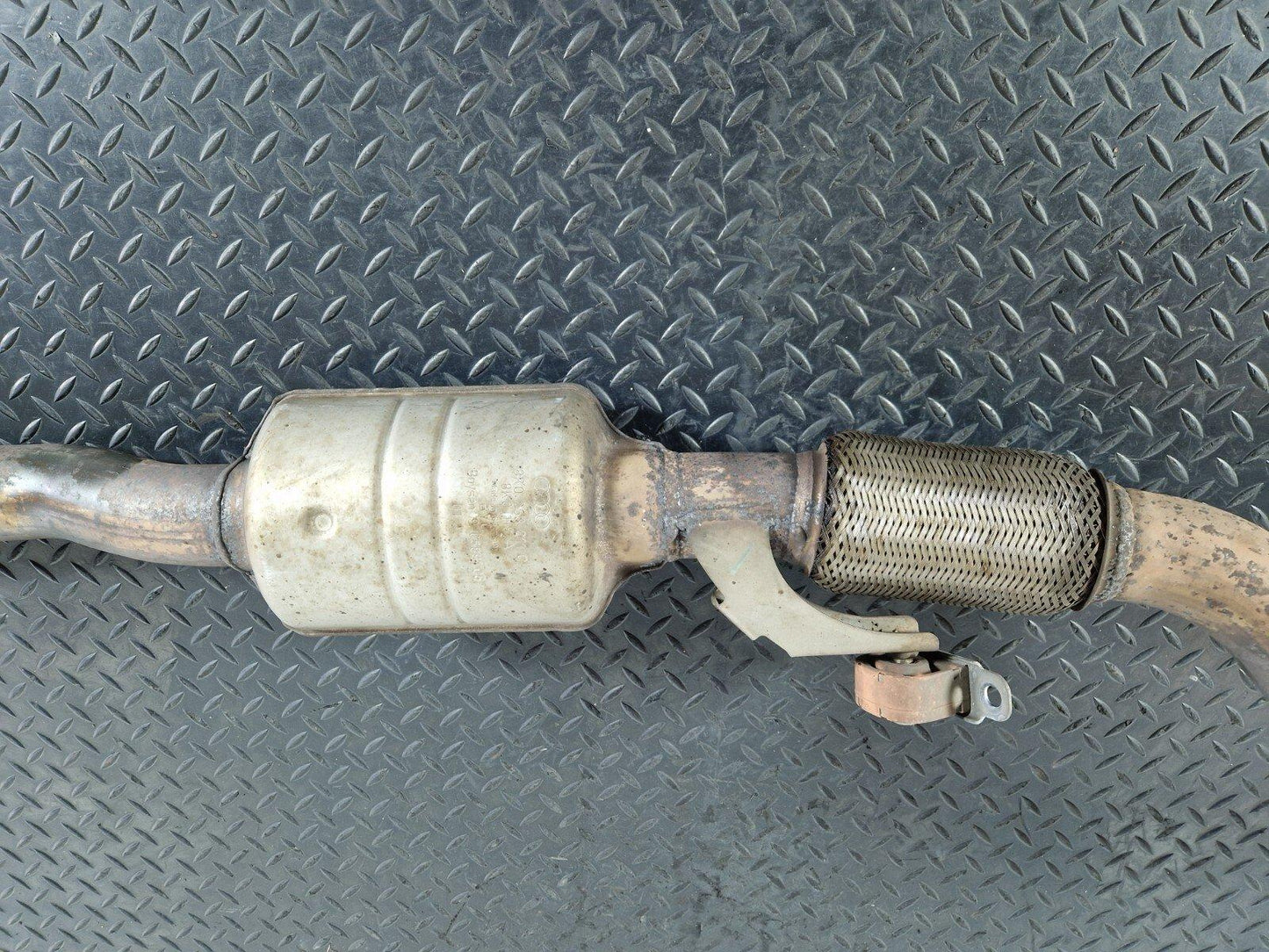 10-17 AUDI A8 4H EXHAUST FLEX PIPE & SILENCER FITS LEFT & RIGHT 8K0253211C