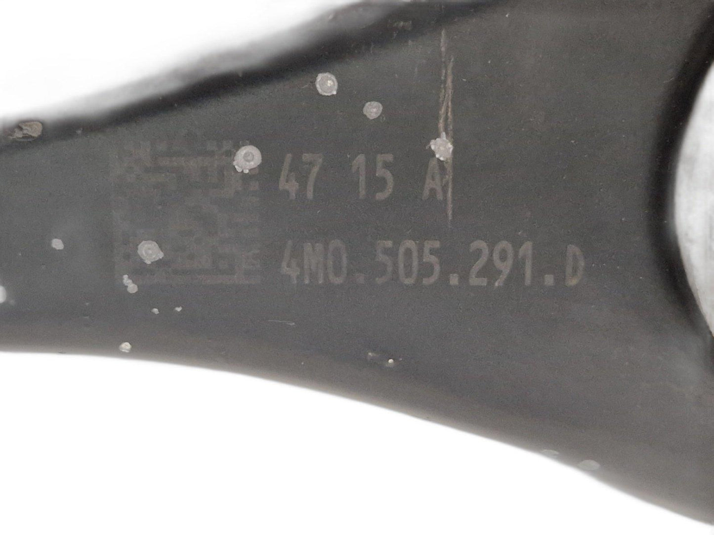 16-19 AUDI A4 B9 AVANT GENUINE REAR LEFT LOWER CONTROL ARM 4M0505291D