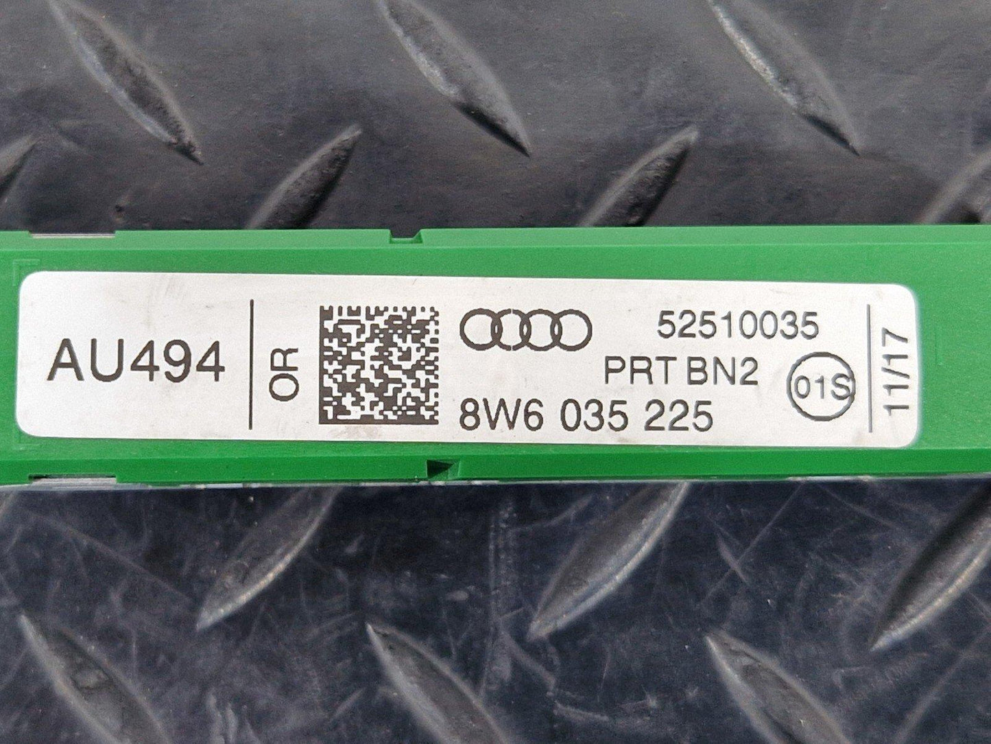 16-23 AUDI S5 COUPE GENUINE ANTENNA AMPLIFIER BOOSTER 8W6035225