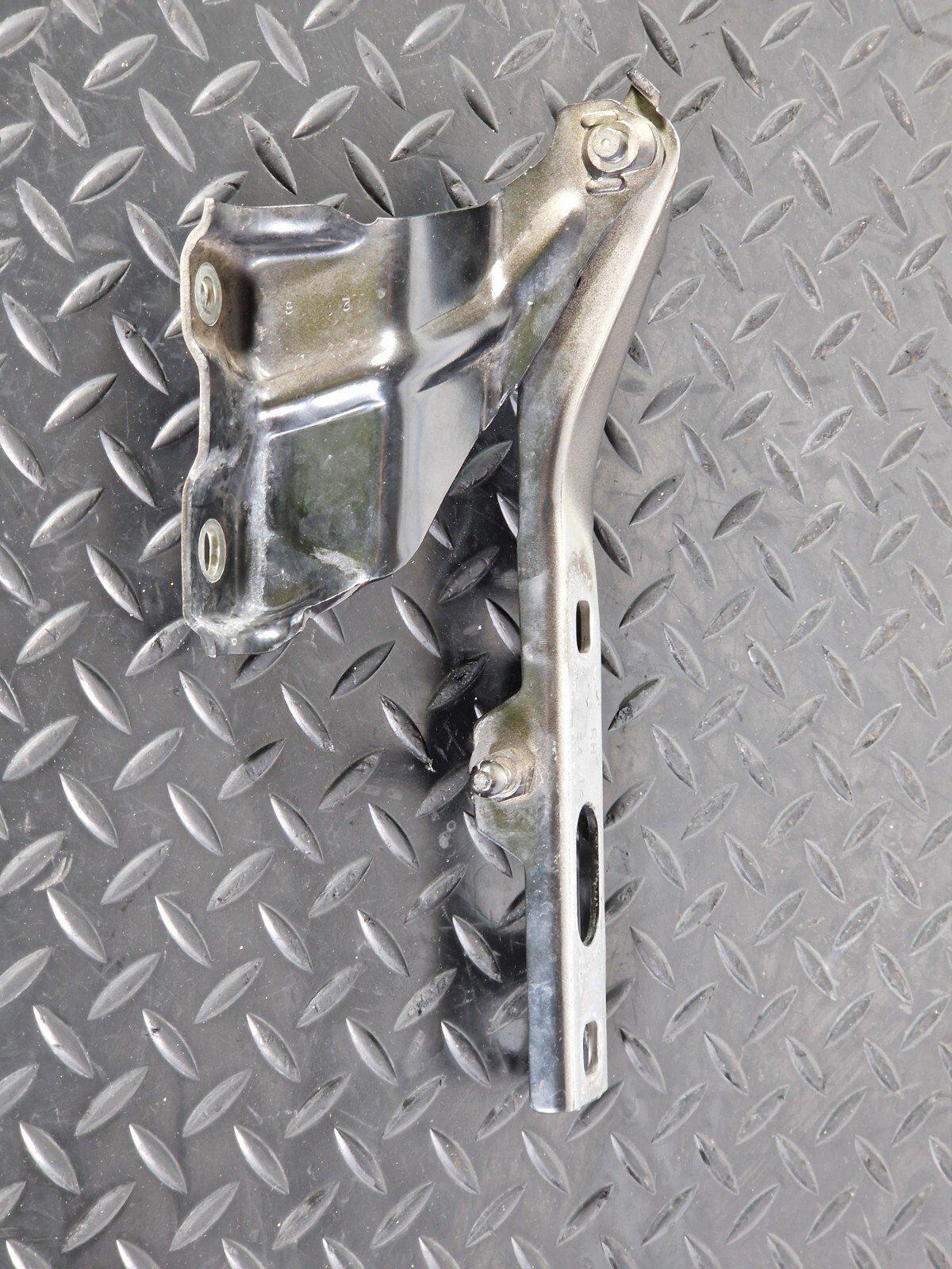 12-17 AUDI Q5 S-LINE GENUINE OEM FRONT RIGHT SIDE BONNET HINGE 8R0823302A