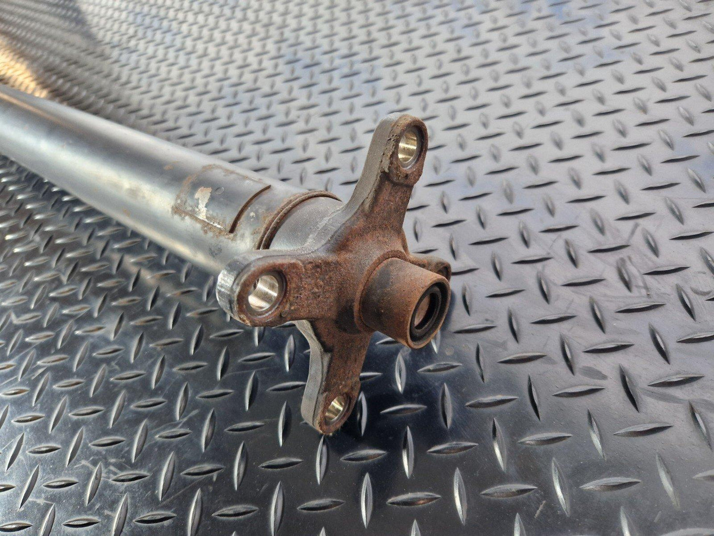 14-21 MERCEDES BENZ C350e W205 GENUINE PROP SHAFT A2059601 A2054109601