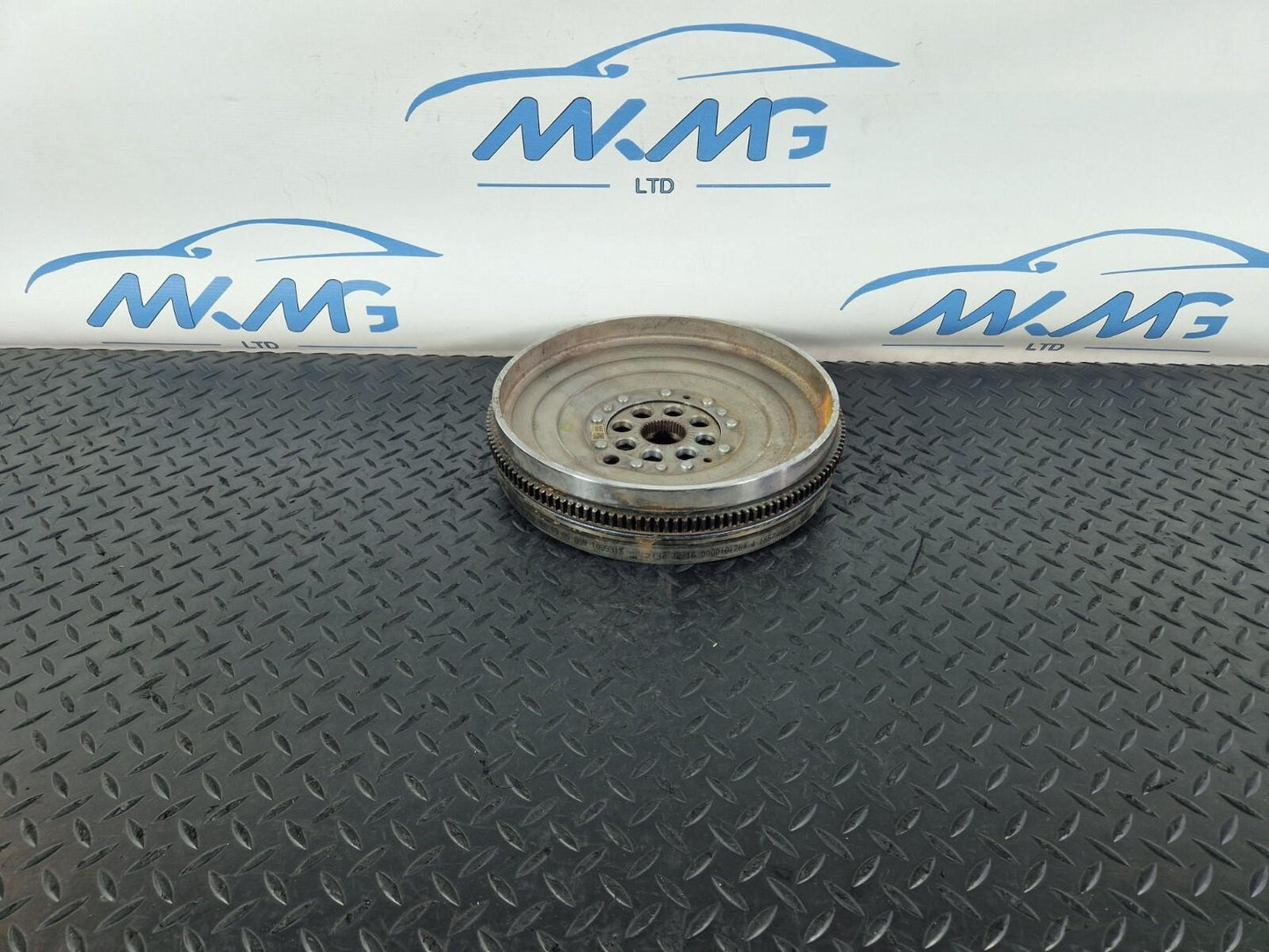 13-19 MERCEDES CLA C117 1.6 PETROL AUTO M270 OEM DUAL MASS FLYWHEEL A2700300305