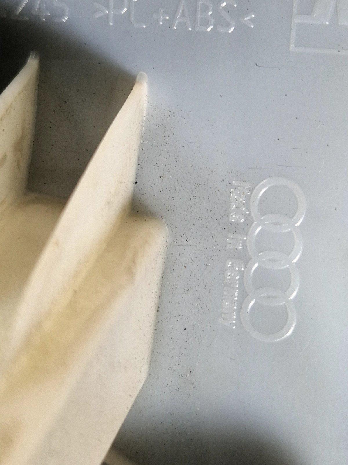 16-19 AUDI A4 B9 S-LINE SALOON GENUINE REAR LEFT N/S C-PILLAR TRIM 8W5867245