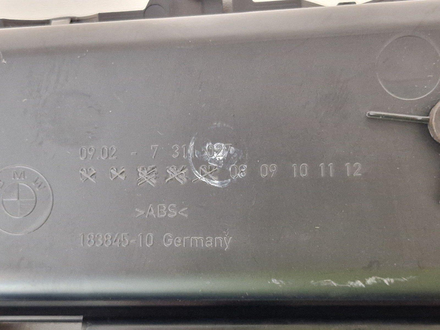 BMW 4 SERIES F32 F82 GENUINE BOOT SIDE PANEL TOOL KIT STORAGE 7311027