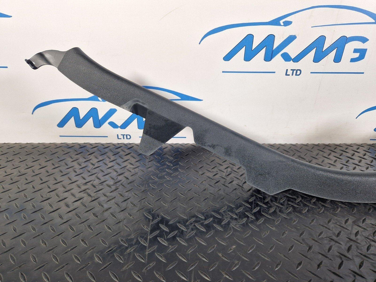12-18 AUDI A6 C7 REAR LEFT LOWER C PILLAR TRIM BLACK 4G0867767A