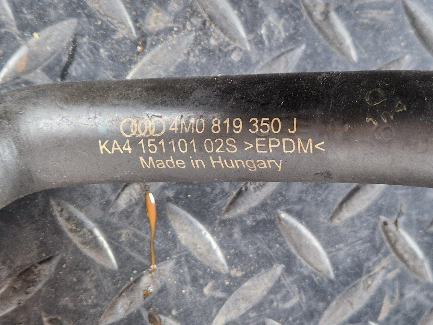 16-20 AUDI Q7 4M GENUINE WATER COOLANT PIPE 4M0819350J