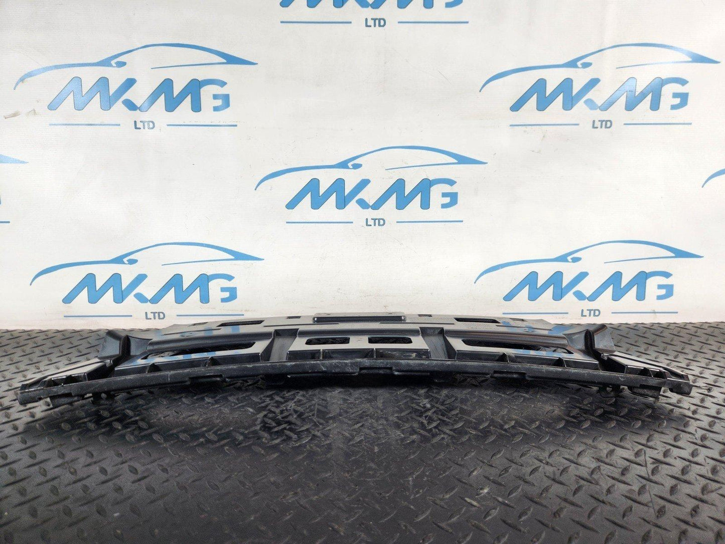 11-18 BMW 6 SERIES F13 M-SPORT GENUINE REAR BUMPER BRACKET PANEL 8050387