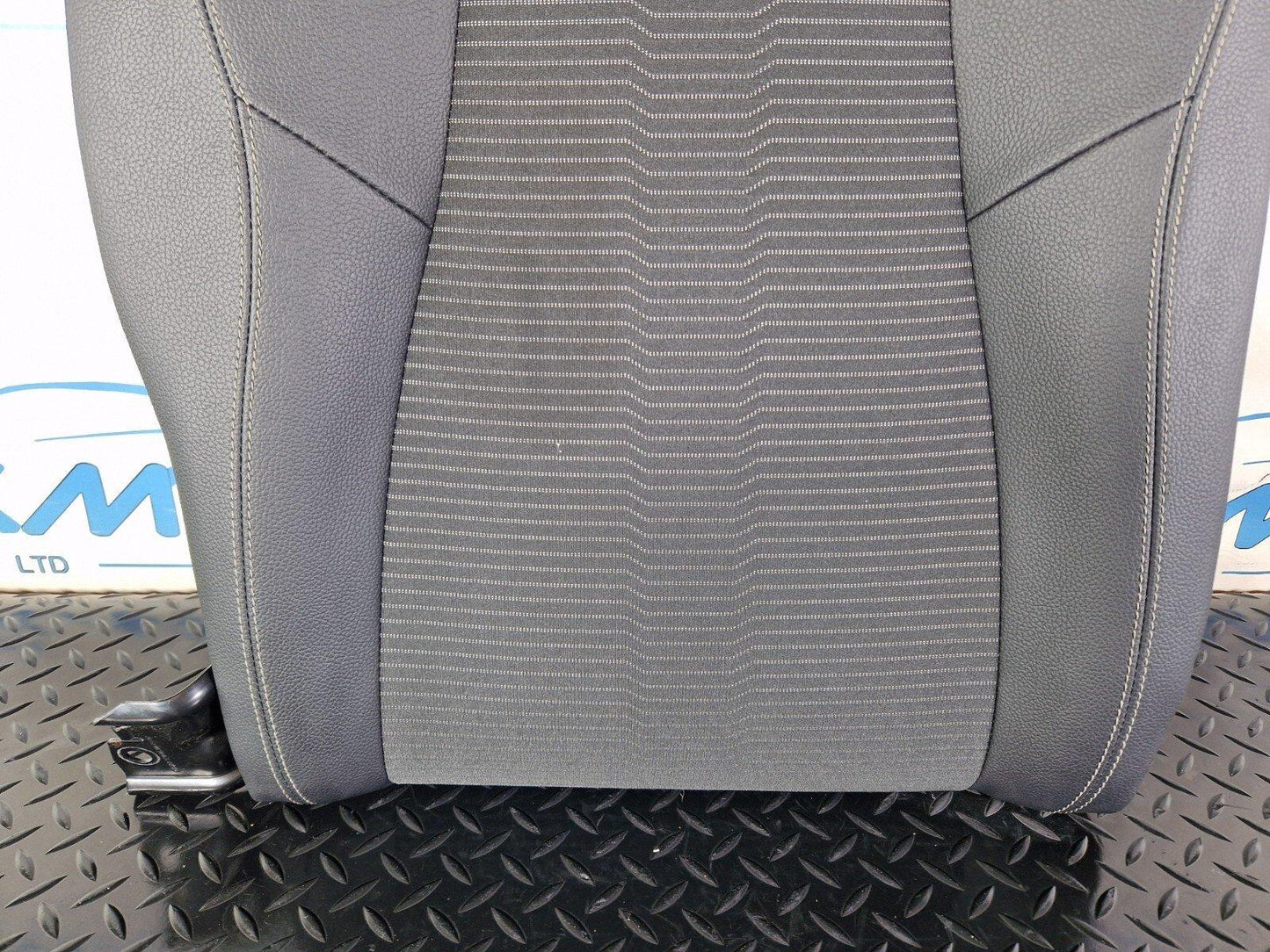 18-ON MERCEDES A CLASS W177 REAR RIGHT DRIVER SIDE SEAT HALF LEATHER A1779200600