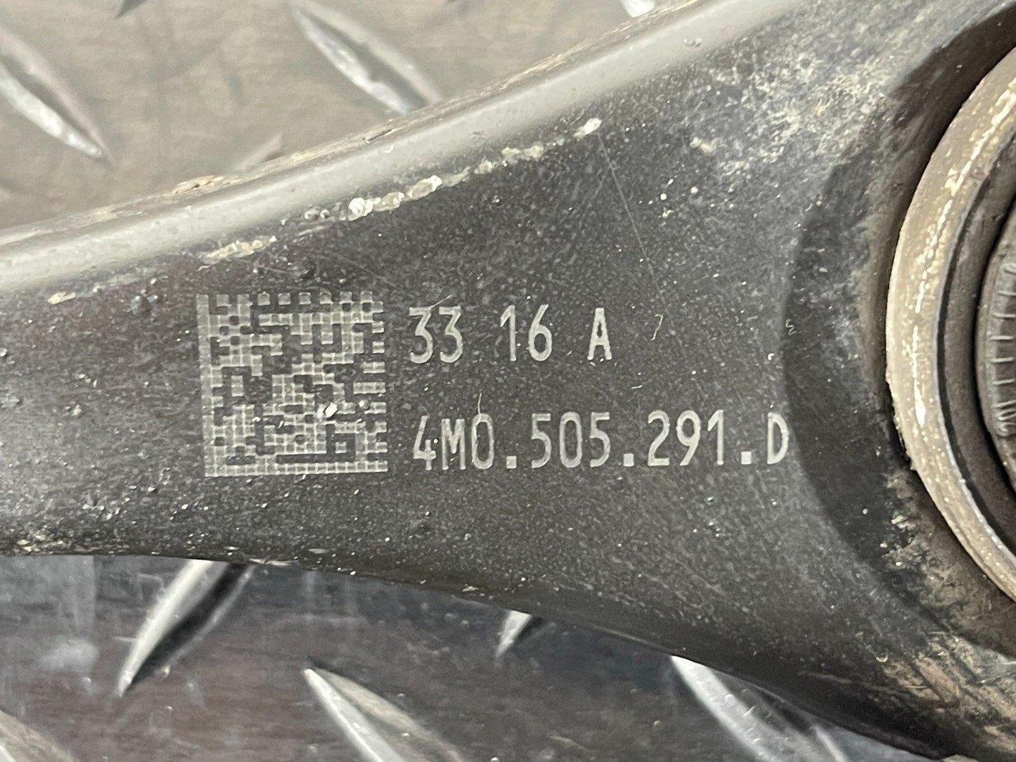 16-19 AUDI A4 B9 S-LINE QUATTRO REAR LEFT LOWER CONTROL ARM 4M0505291D
