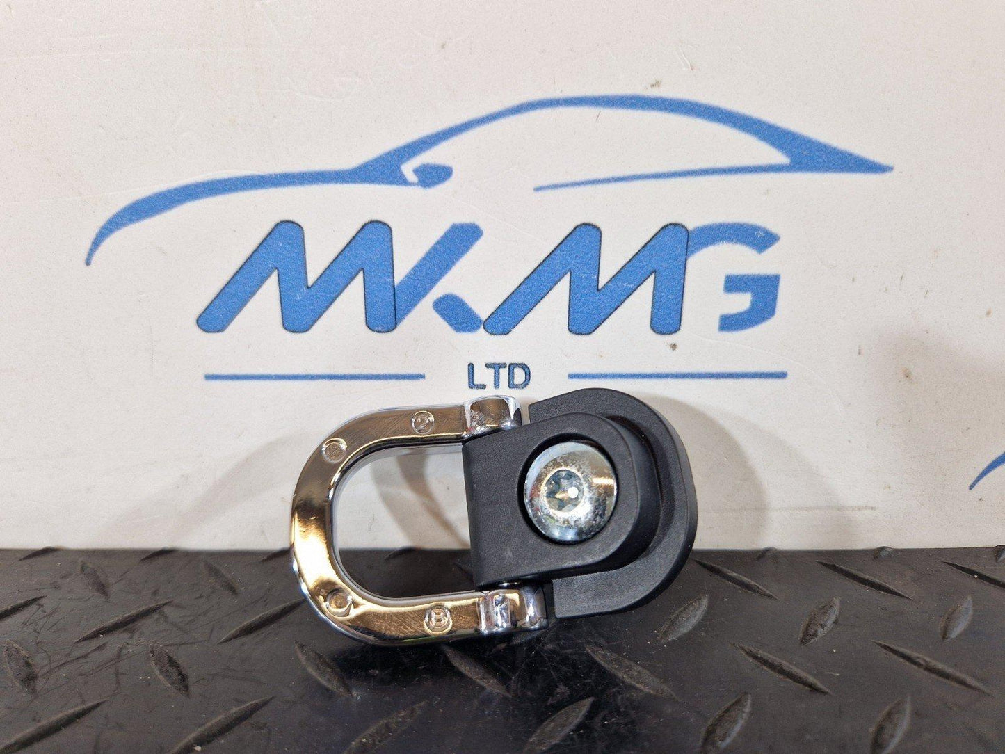 19-ON RANGE ROVER EVOQUE L551 GENUINE TRUNK BOOT TIE DOWN CARGO HOOKS X4
