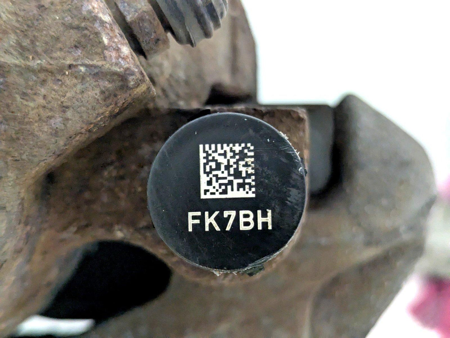 14-19 LAND ROVER L550 DISCOVERY SPORT FRONT CALIPER DRIVER SIDE VL3A426M