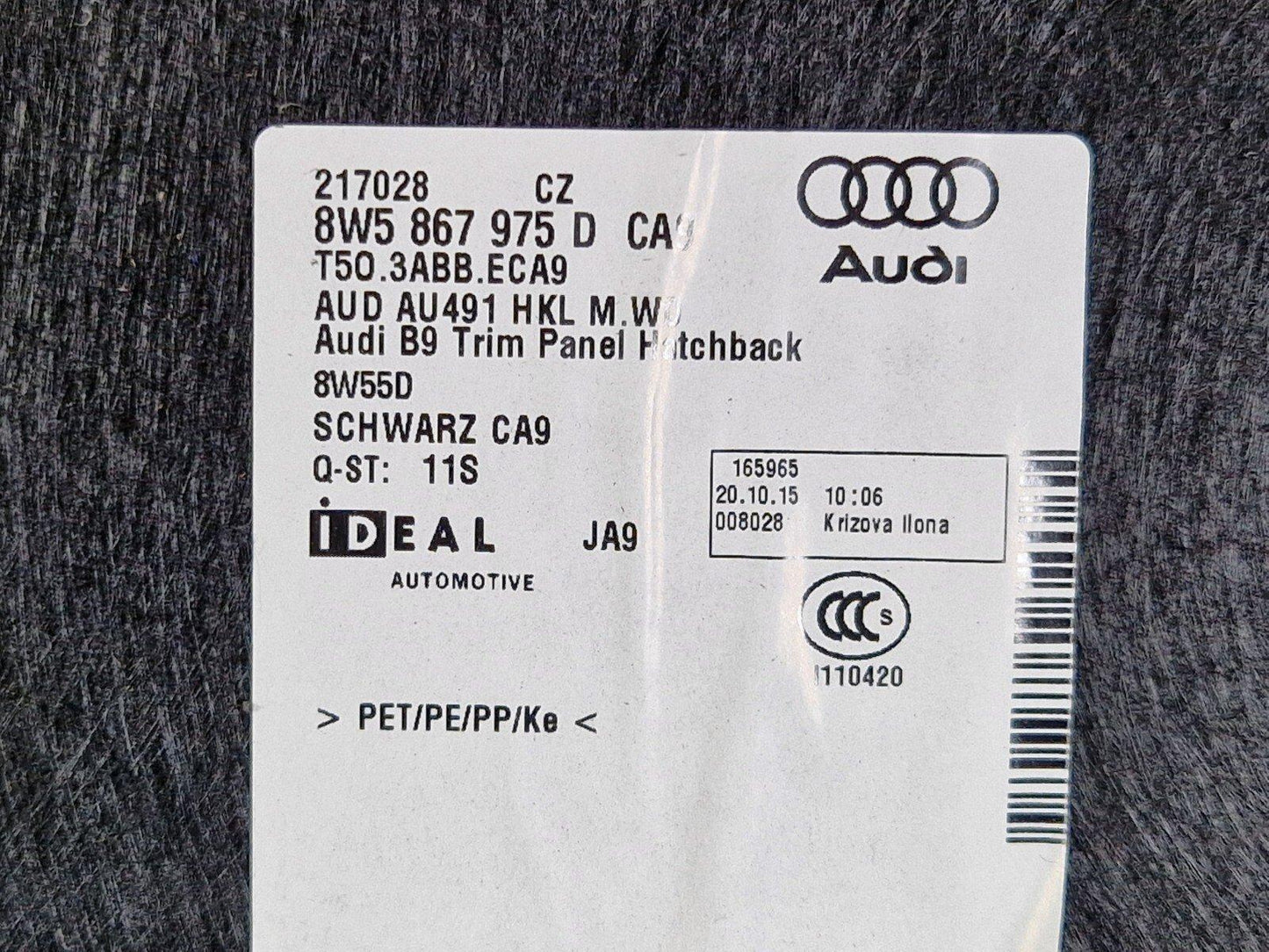 16-19 AUDI A4 B9 SALOON GENUINE BOOTLID TAILGATE TRIM PANEL 8W5867975
