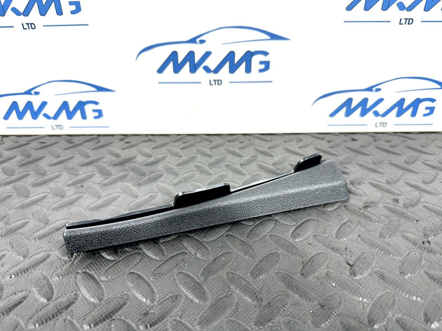 16-19 AUDI A4 B9 AVANT GENUINE LEFT PASSENGER SIDE A PILLAR TRIM 8W0868203LI