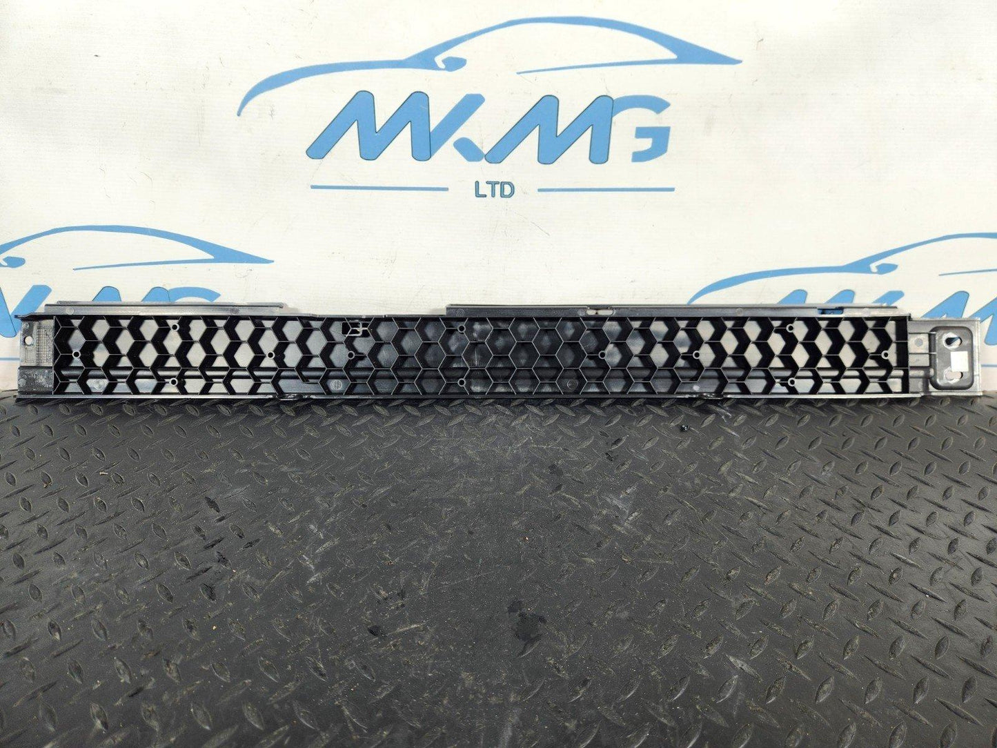 11-19 MERCEDES BENZ ML W166 REAR LEFT N/S BOOT FLOOR RAIL TRIM COVER A1666841131