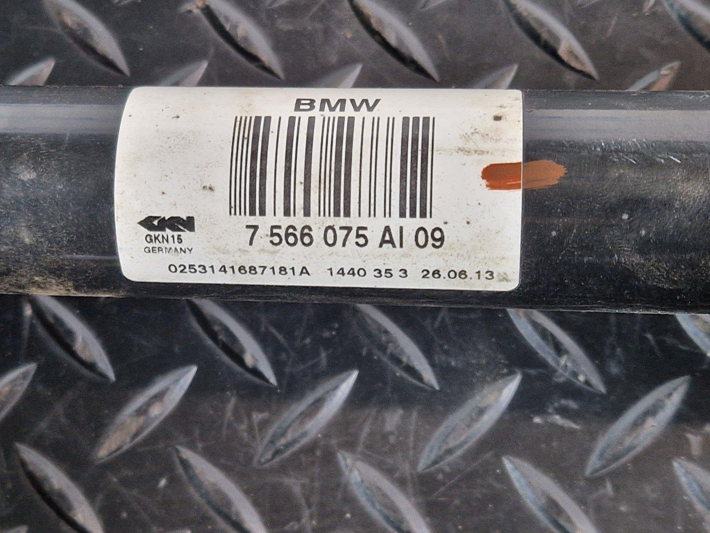 11-18 BMW 6 SERIES F13 N57 REAR AXLE LEFT OUTPUT DRIVE SHAFT DRIVESHAFT 7566075