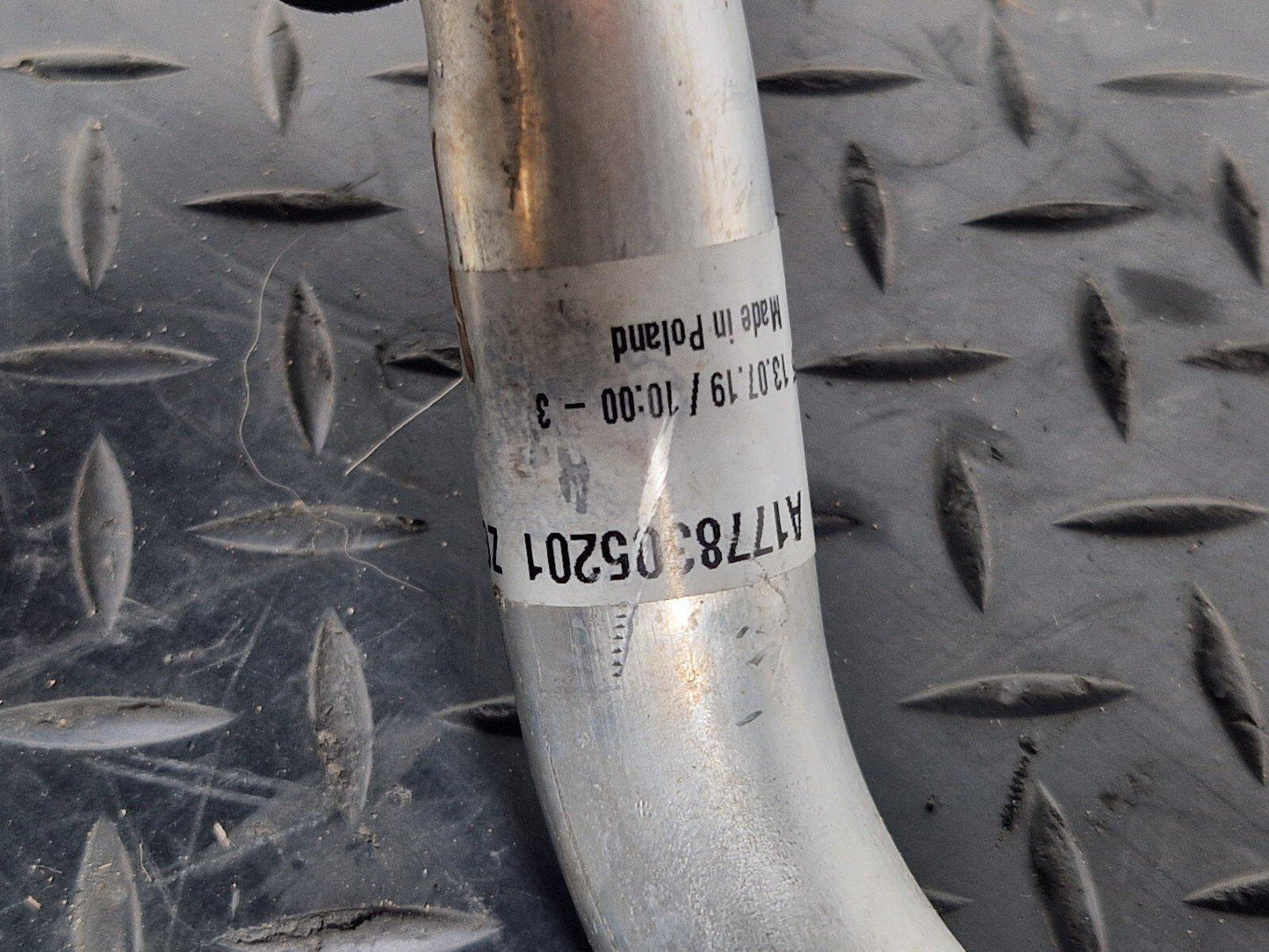18-ON MERCEDES BENZ A CLASS W177 AC AIR CONDITIONING PIPE A1778305201
