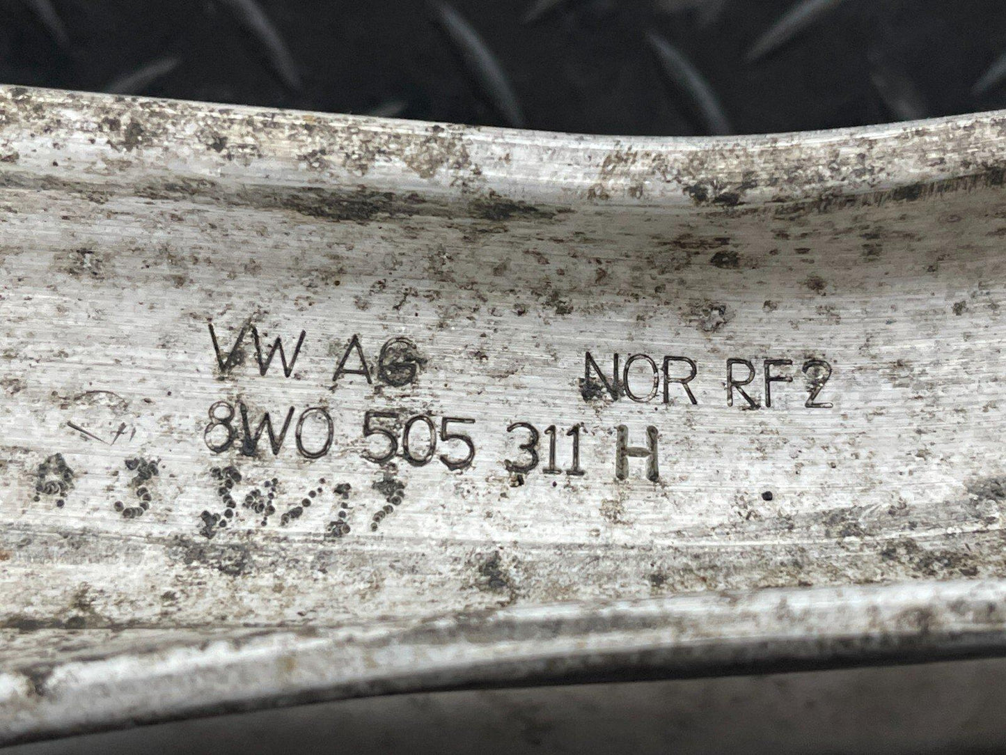 16-23 AUDI A5 F5 SPORTBACK REAR RIGHT OR LEFT SIDE LOWER CONTROL ARM 8W0505311H
