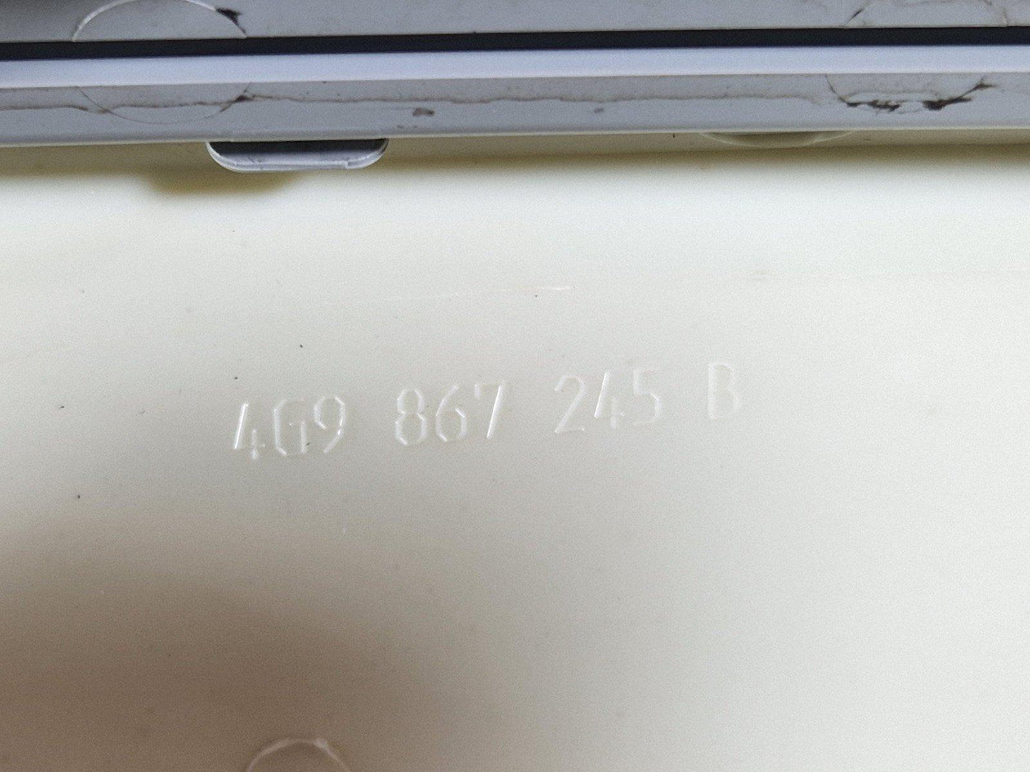 12-18 AUDI A6 C7 GENUINE LEFT UPPER D PILLAR TRIM 4G9867245B